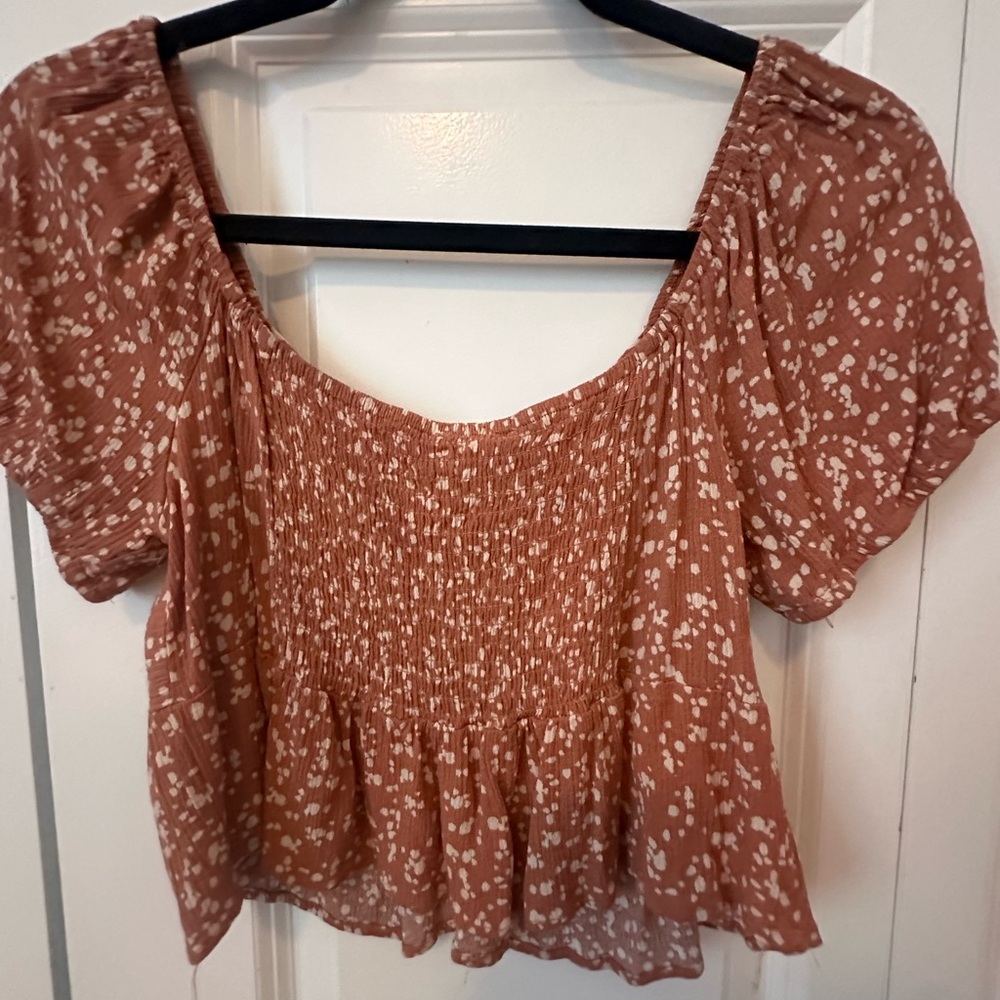 Pink flowy cropped top - Picture 3 of 4